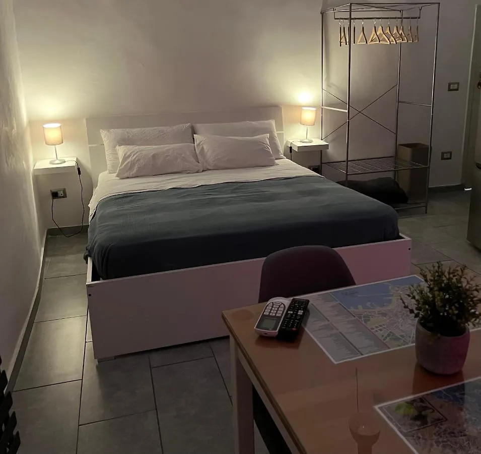 Apartament Punto Feliz Holiday House Neapol 0*,  Włochy