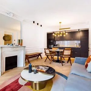 Newly Rebuilt By Architect - Center Of Paris